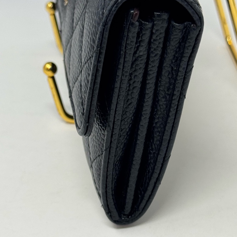 💯Authentic Chanel Black Quilted Caviar Leather Long Wallet Iconic CC Logo - Picture 6 of 9